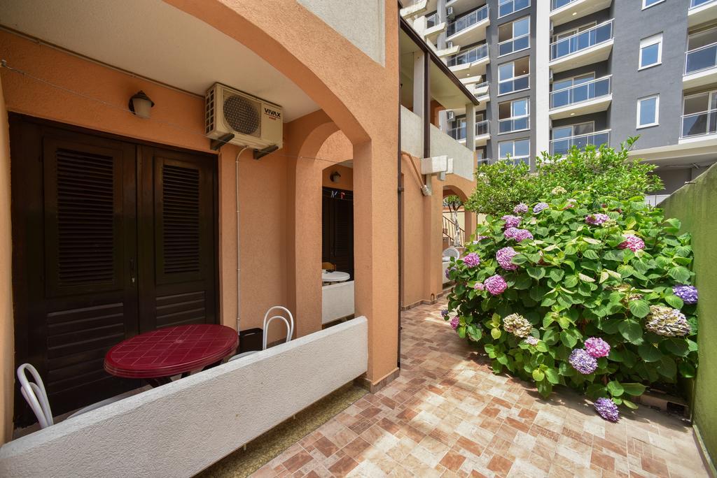 Mg Apartments And Rooms ブドヴァ エクステリア 写真